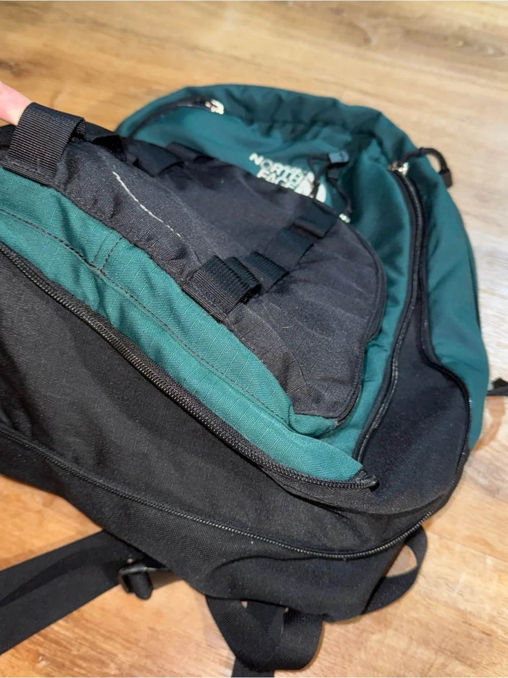 Vintage The North Face Green Mohican 15” Expandable Backpack Day Pack Hiking 90s